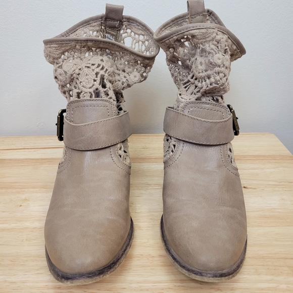 BareTraps Palena Slouchy Lace Boots in Distressed Taupe Size 7.5M Cowboy Western - Picture 7 of 15